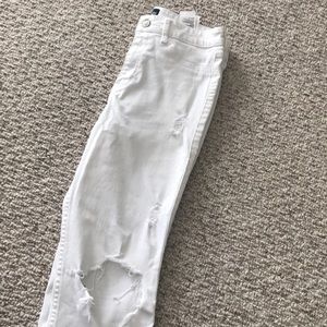 Hollister High Rise White Crop Jeans 5